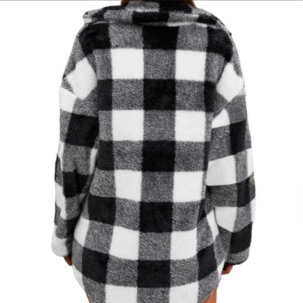 NWT Good American Oversized Plaid Shacket - Picture 5 of 10